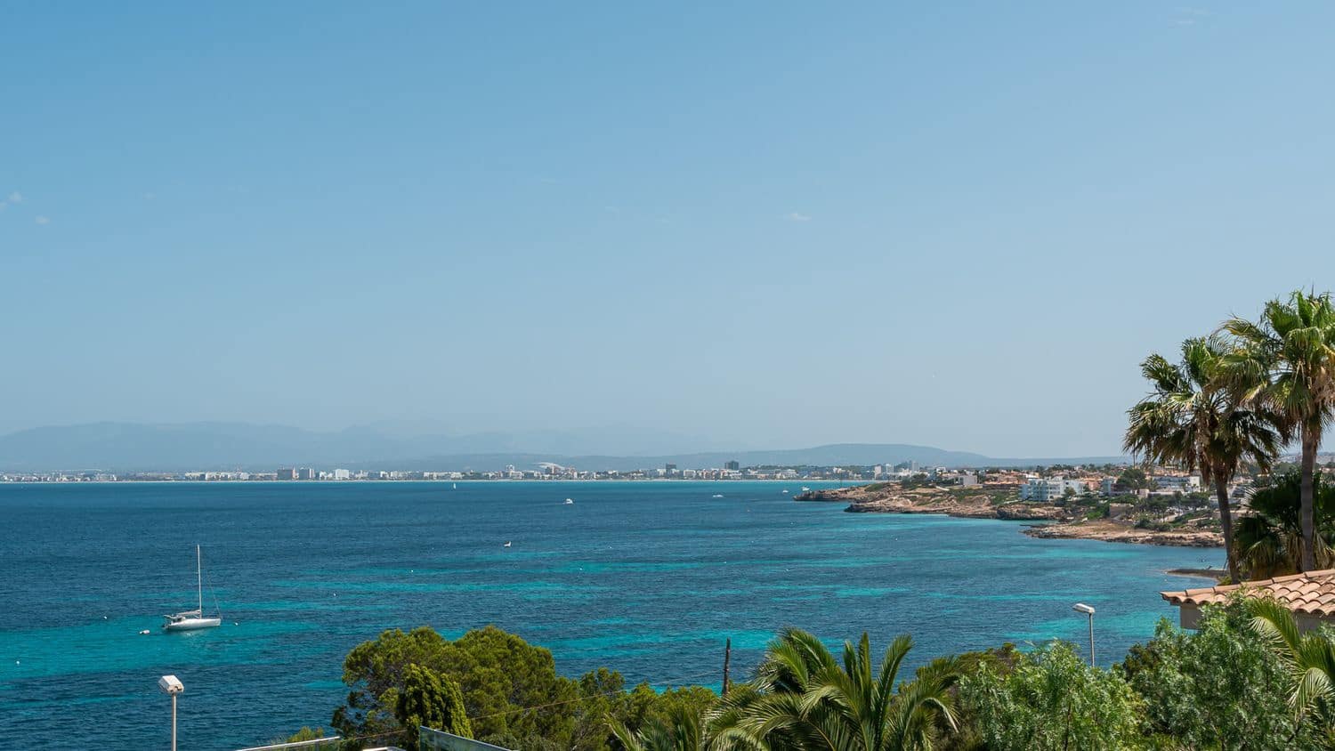 3 bedroom Villa for sale in Llucmajor with pool - € 1,550,000 (Ref: 9084989)