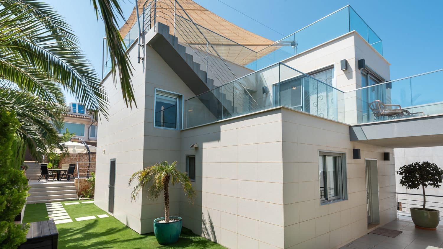 3 bedroom Villa for sale in Llucmajor with pool - € 1,550,000 (Ref: 9084989)