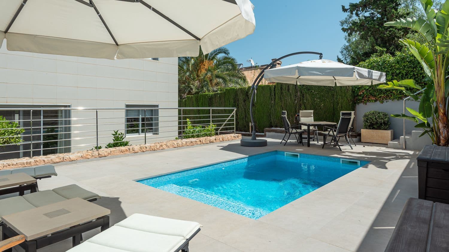 3 bedroom Villa for sale in Llucmajor with pool - € 1,550,000 (Ref: 9084989)