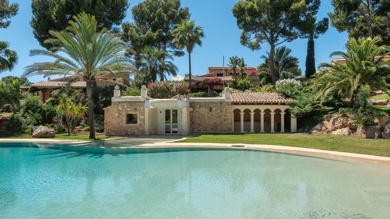 3 soverom Villa til salgs i Santa Ponsa med svømmebasseng - € 2 500 000 (Ref: 9107101)