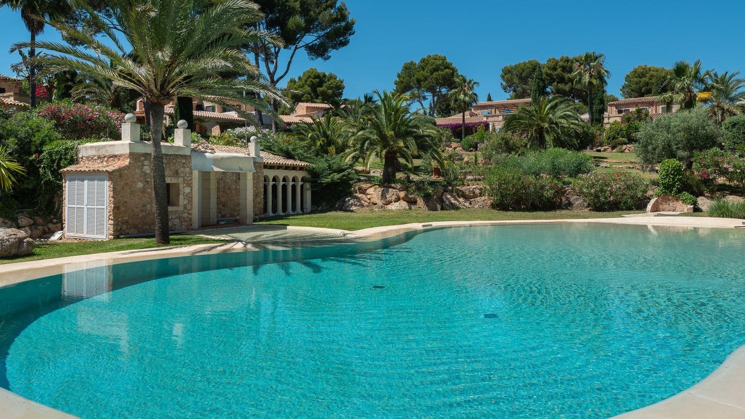 3 soverom Villa til salgs i Santa Ponsa med svømmebasseng - € 2 500 000 (Ref: 9107101)