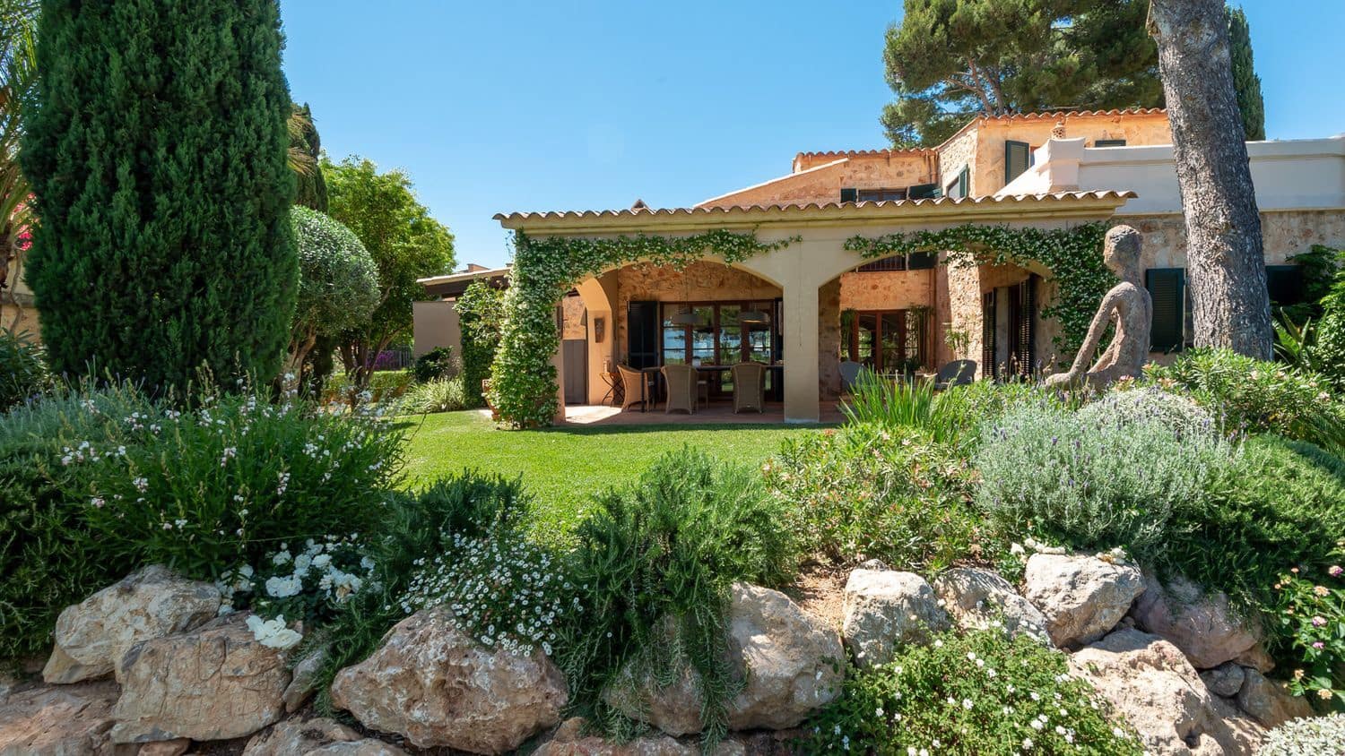 3 soverom Villa til salgs i Santa Ponsa med svømmebasseng - € 2 500 000 (Ref: 9107101)