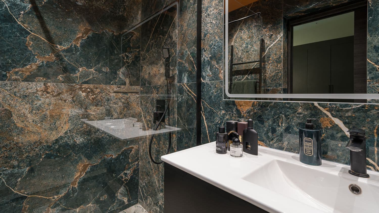 2 slaapkamer Appartement te koop in Palma de Mallorca - € 650.000 (Ref: 9116074)