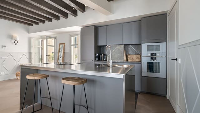 2 bedroom Apartment for sale in Sant Nicolau, Palma de Mallorca with pool - € 1,690,000 (Ref: 9126770)