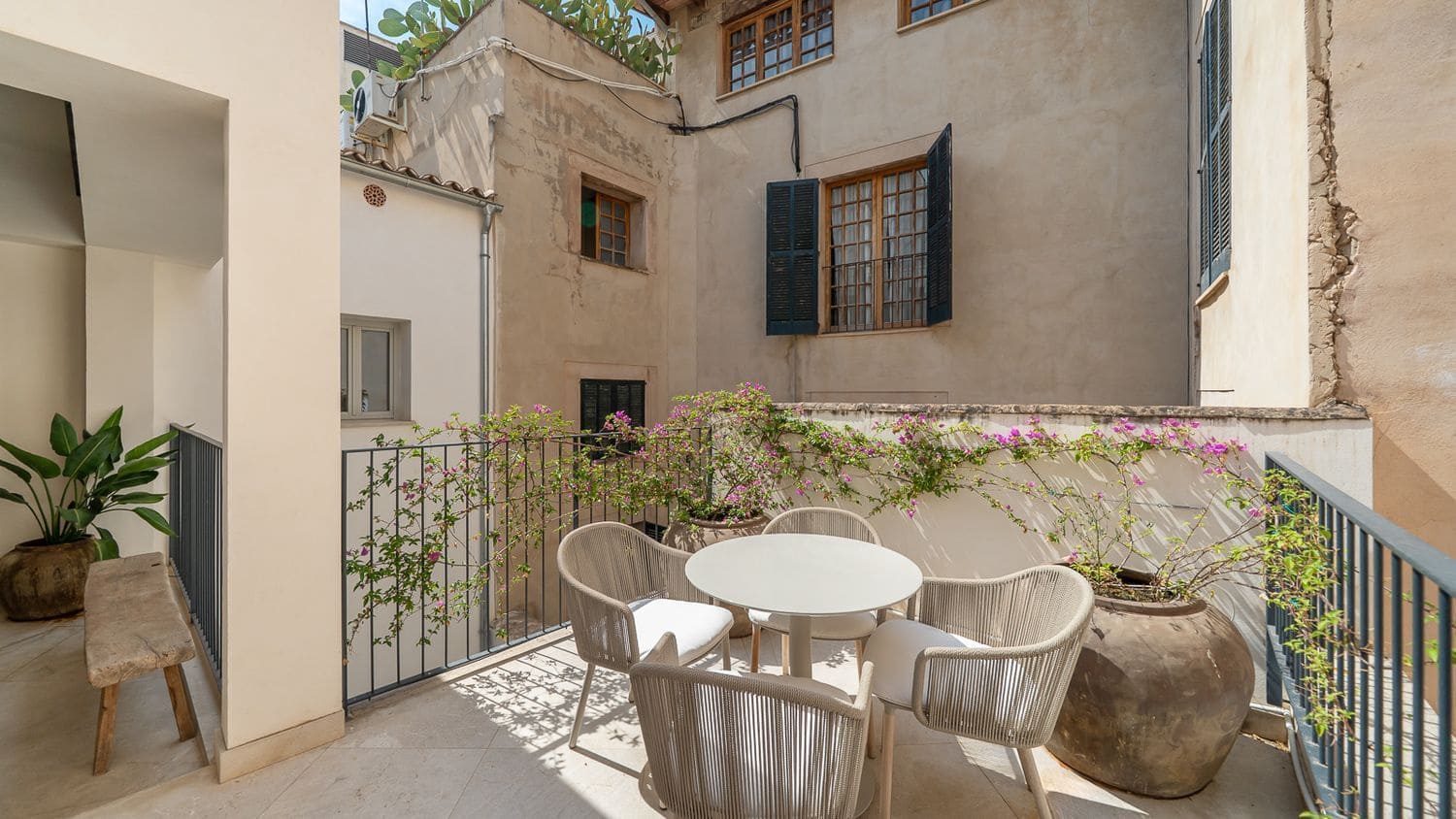 2 quarto Apartamento para venda em Palma de Mallorca com piscina - 1 690 000 € (Ref: 9126770)