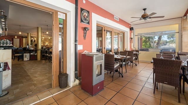 Erhverv til salg i El Toro / Port Adriano, Calvià - € 1.650.000 (Ref: 9129732)