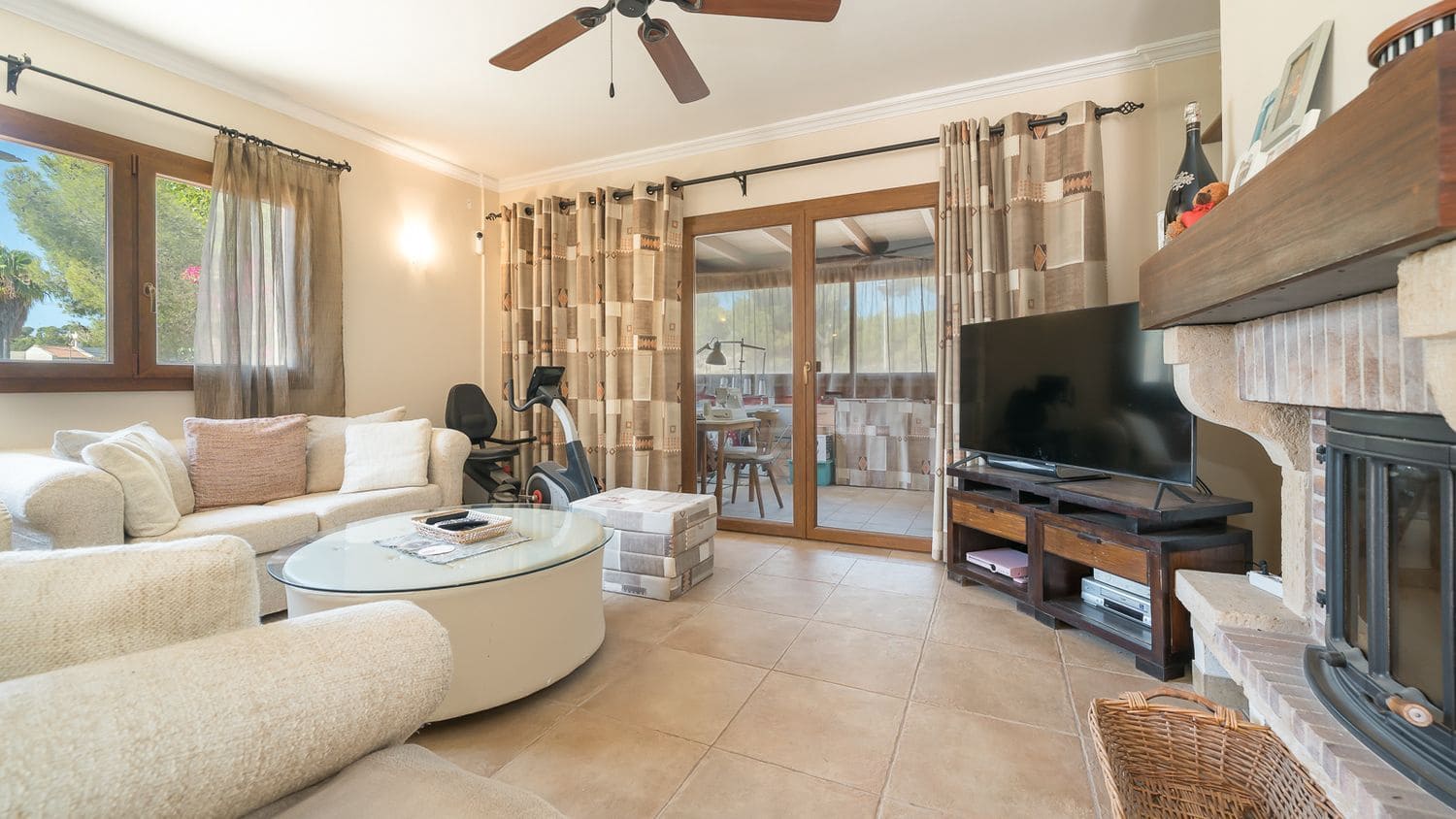 Erhverv til salg i El Toro / Port Adriano - € 1.650.000 (Ref: 9129732)