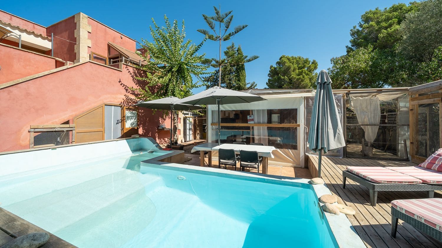 Erhverv til salg i El Toro / Port Adriano - € 1.650.000 (Ref: 9129732)