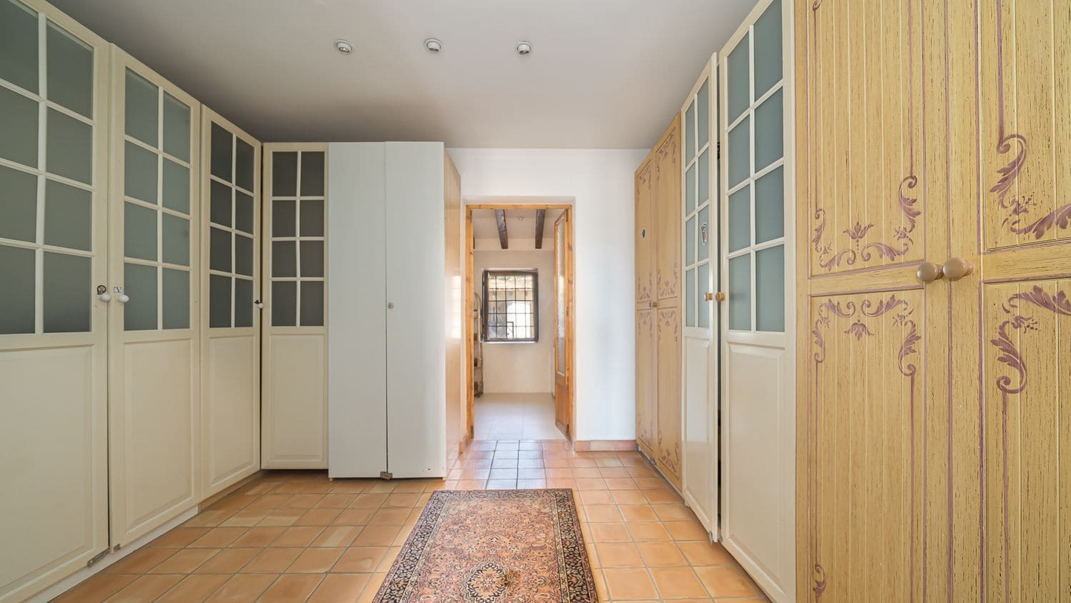 11 bedroom Villa for sale in Santa Maria del Cami with pool - € 2,369,300 (Ref: 9156091)