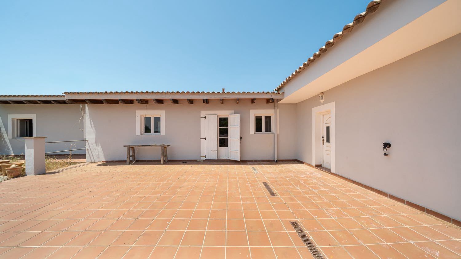 11 bedroom Villa for sale in Santa Maria del Cami with pool - € 2,369,300 (Ref: 9156091)