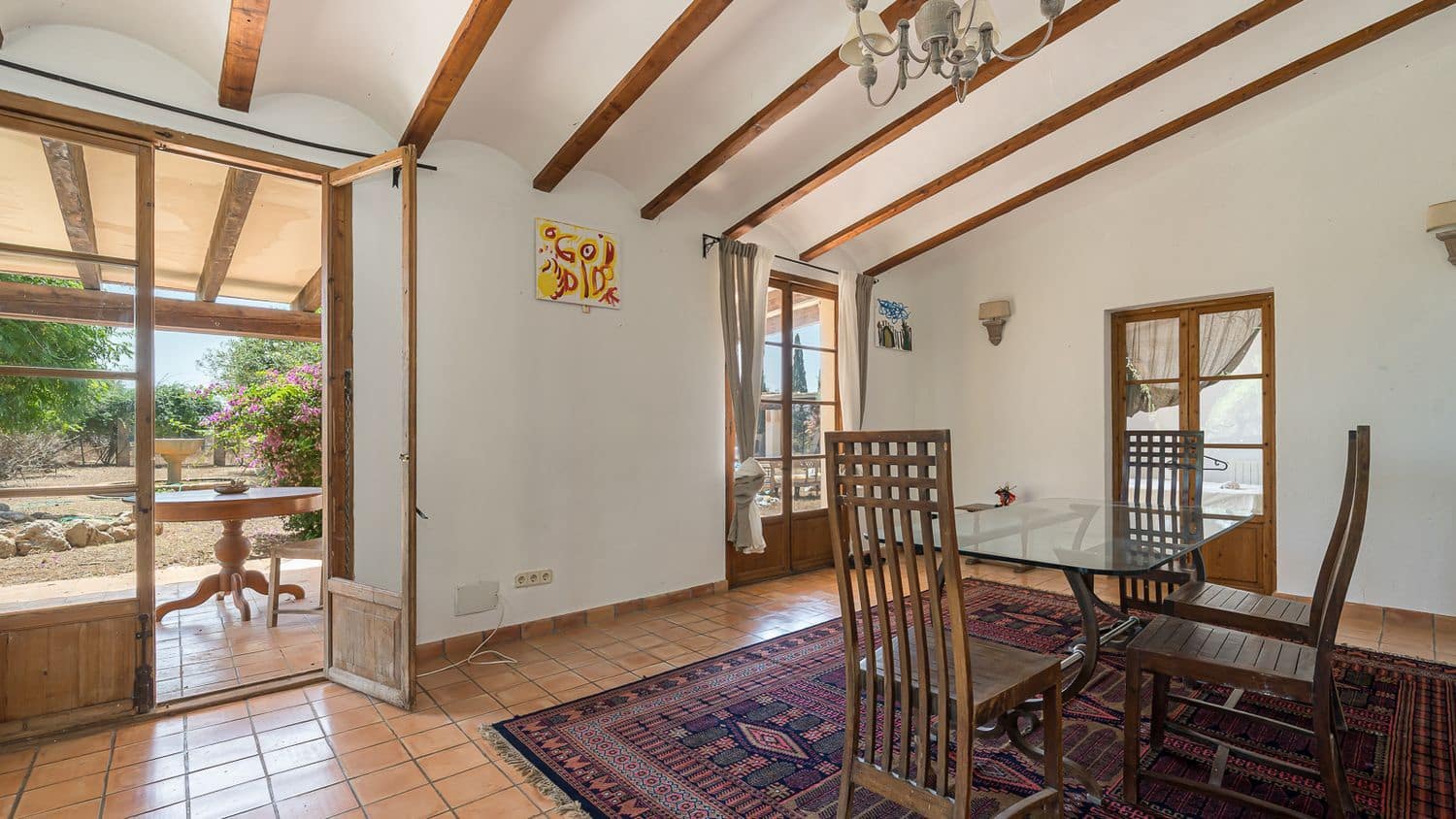 11 bedroom Villa for sale in Santa Maria del Cami with pool - € 2,369,300 (Ref: 9156091)