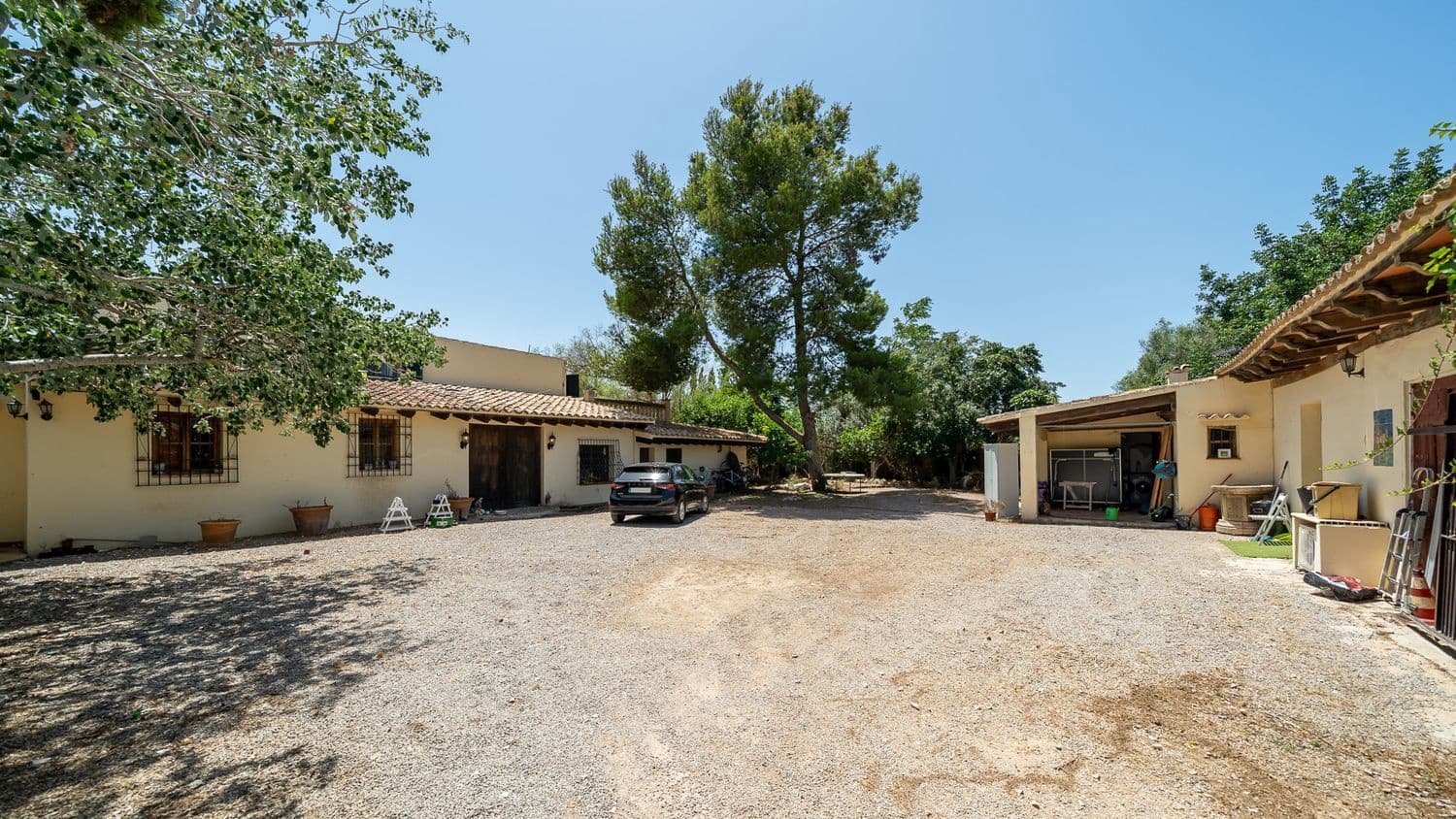 11 bedroom Villa for sale in Santa Maria del Cami with pool - € 2,369,300 (Ref: 9156091)