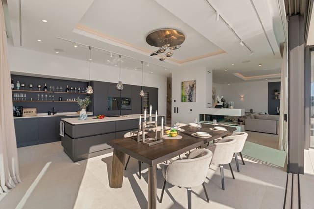 6 sypialnia Willa na sprzedaż w Puerto de Andratx, Andratx z basenem - 12 800 000 € (Ref: 9156092)