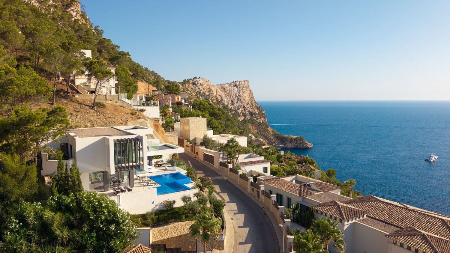 6 slaapkamer Villa te koop in Puerto de Andratx met zwembad - € 12.800.000 (Ref: 9156092)