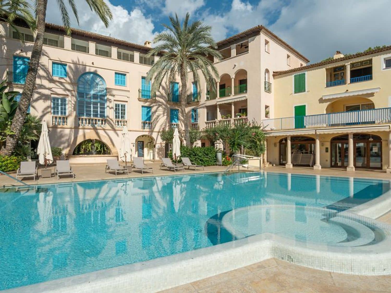 4 soveværelse Villa til salg i Illetas med swimmingpool - € 3.150.000 (Ref: 9165767)