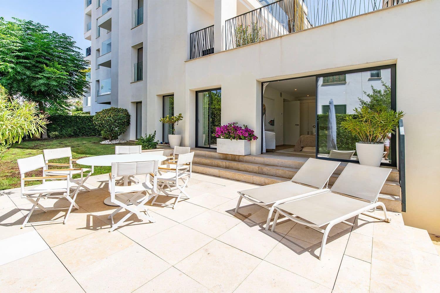 2 soverom Leilighet til salgs i Portals Nous med svømmebasseng - € 2 700 000 (Ref: 9173282)