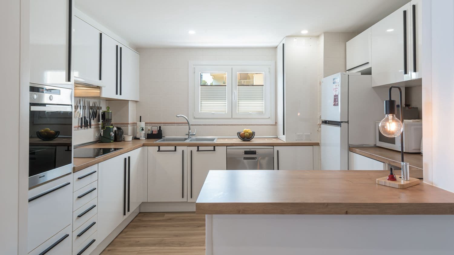 3 soveværelse Lejlighed til salg i Cala Vinyes / Cala Vinyas / Cala Vinas med swimmingpool - € 990.000 (Ref: 9188423)