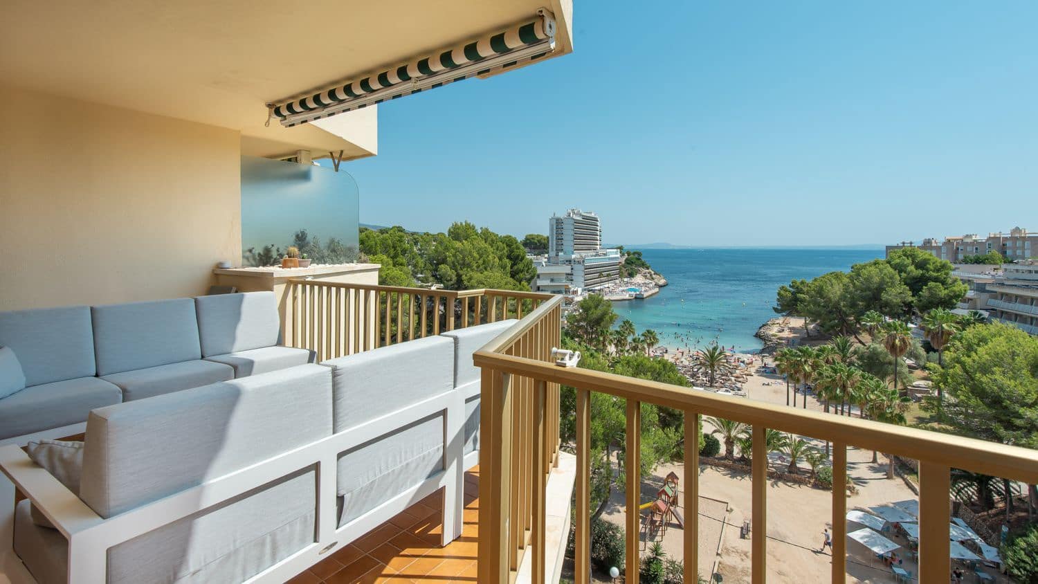 3 soveværelse Lejlighed til salg i Cala Vinyes / Cala Vinyas / Cala Vinas med swimmingpool - € 990.000 (Ref: 9188423)