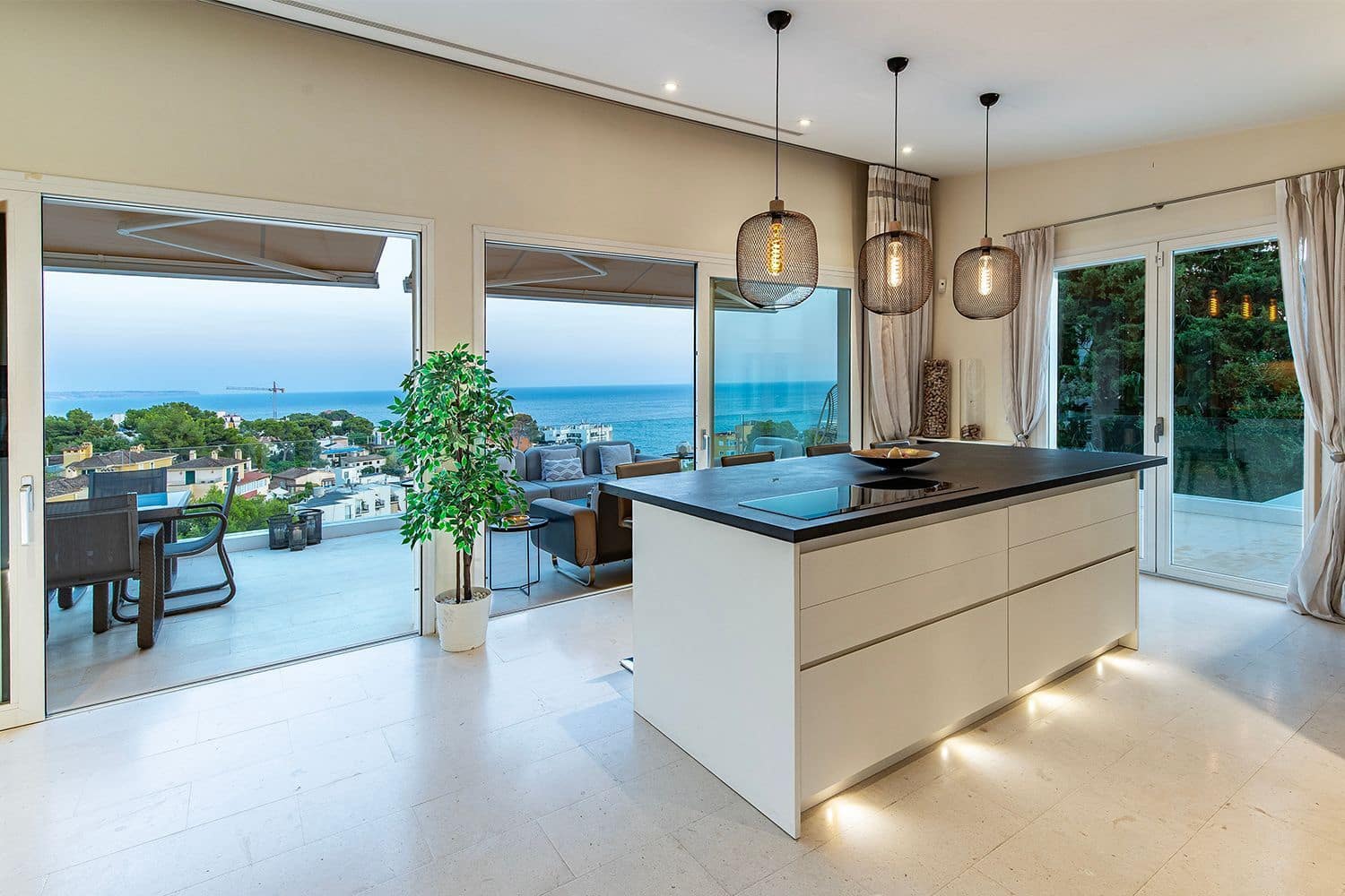 5 soveværelse Villa til salg i Palma de Mallorca med swimmingpool - € 2.995.000 (Ref: 9195534)