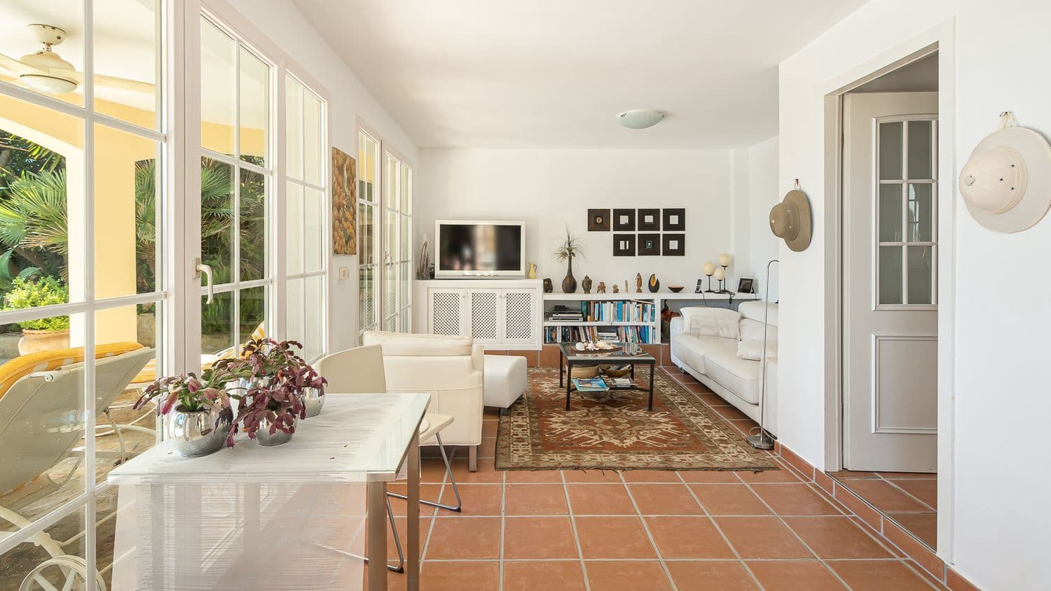 4 soveværelse Villa til salg i Costa de la Calma med swimmingpool - € 1.980.000 (Ref: 9230802)