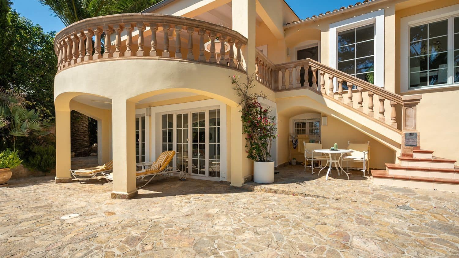 4 soveværelse Villa til salg i Costa de la Calma med swimmingpool - € 1.980.000 (Ref: 9230802)