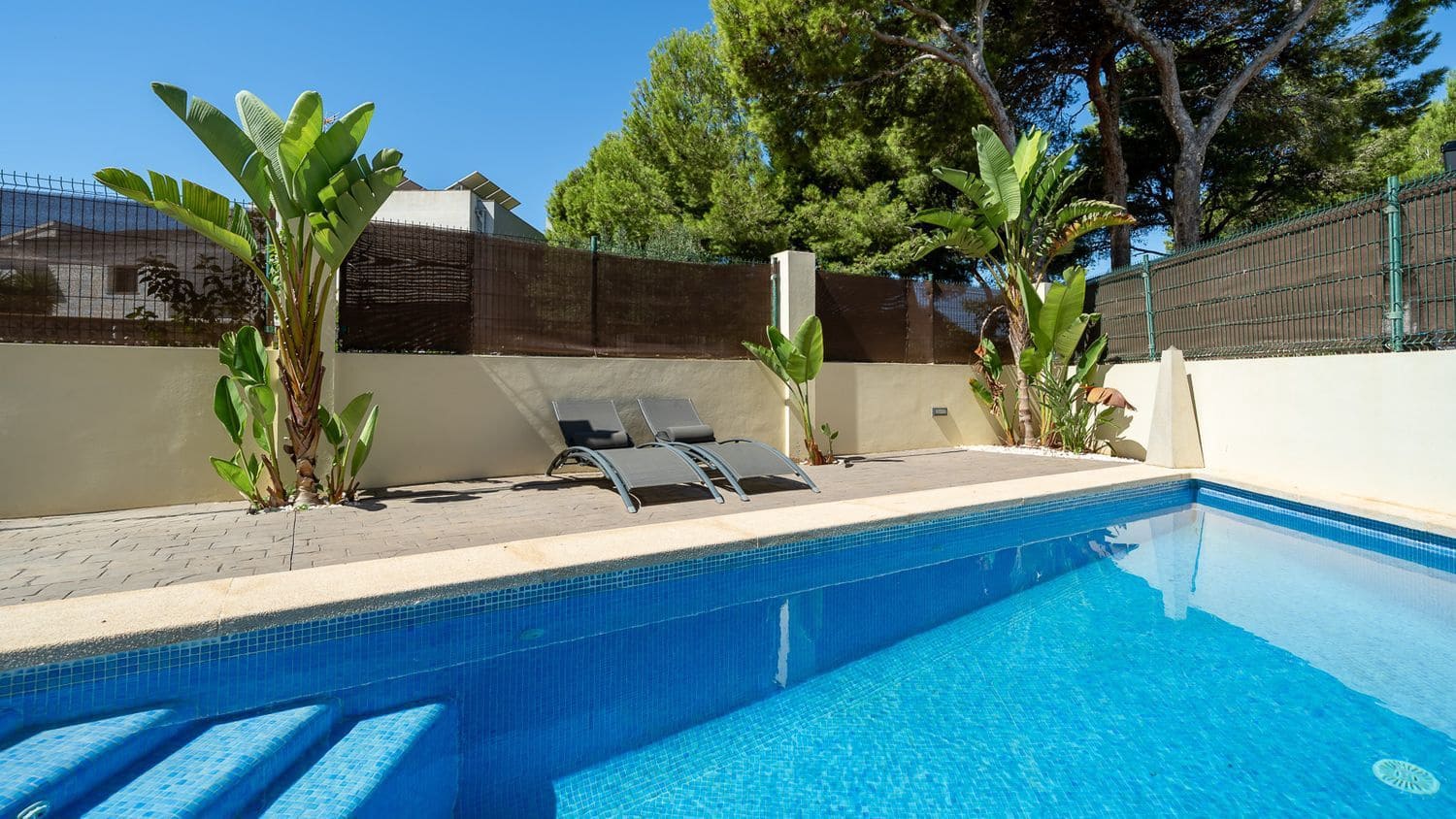 3 soverom Rekkehus til salgs i El Toro / Port Adriano med svømmebasseng - € 685 000 (Ref: 9248752)