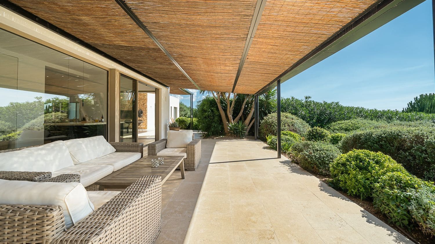 4 quarto Moradia para venda em Ses Salines com piscina - 3 590 000 € (Ref: 9265394)