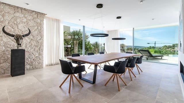 5 bedroom Villa for sale in Costa d'en Blanes, Calvià with pool - € 7,950,000 (Ref: 9296748)