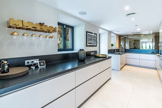 7 soverom Villa til salgs i Portol, Marratxí med svømmebasseng - € 4 800 000 (Ref: 9309202)