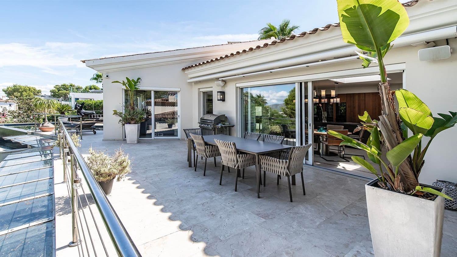 3 soverom Villa til salgs i Santa Ponsa med svømmebasseng - € 3 950 000 (Ref: 9309203)