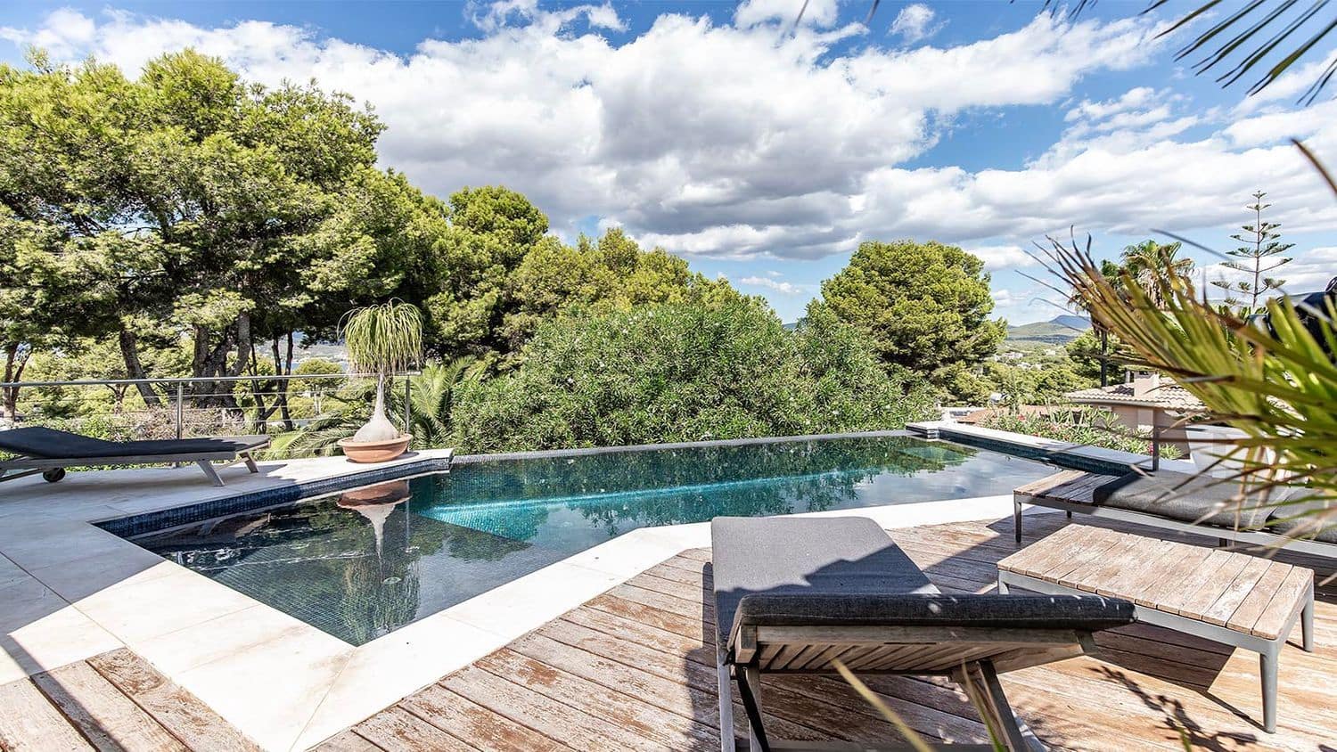 3 soverom Villa til salgs i Santa Ponsa med svømmebasseng - € 3 950 000 (Ref: 9309203)