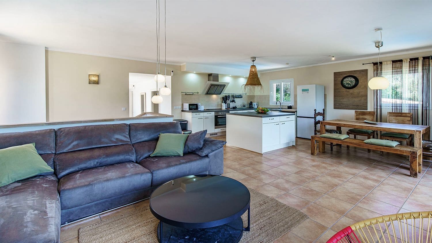 3 makuuhuone Huvila myytävänä paikassa Cala Santanyi mukana uima-altaan - 1 390 000 € (Ref: 9312645)