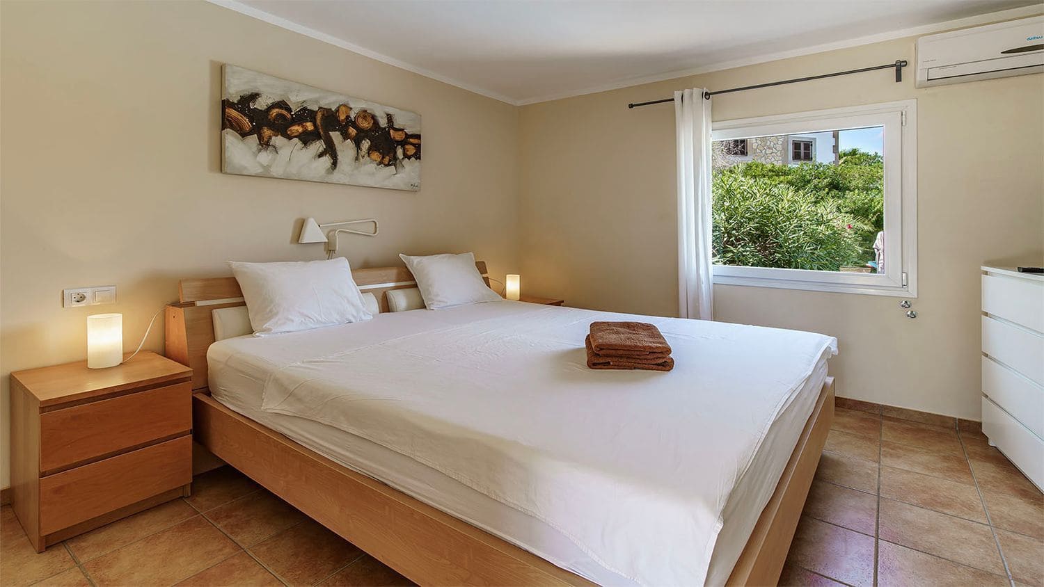 3 makuuhuone Huvila myytävänä paikassa Cala Santanyi mukana uima-altaan - 1 390 000 € (Ref: 9312645)