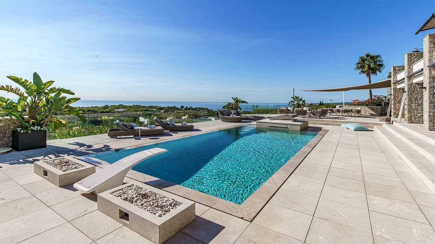 6 soverom Villa til salgs i Bendinat med svømmebasseng - € 11 900 000 (Ref: 9312646)