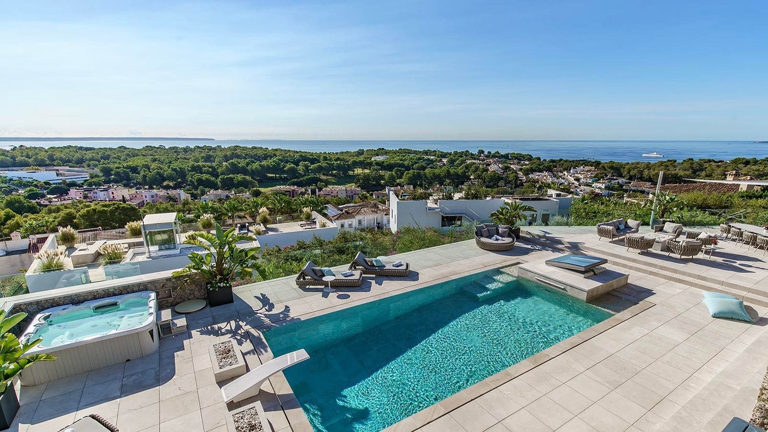 6 soverom Villa til salgs i Bendinat med svømmebasseng - € 11 900 000 (Ref: 9312646)