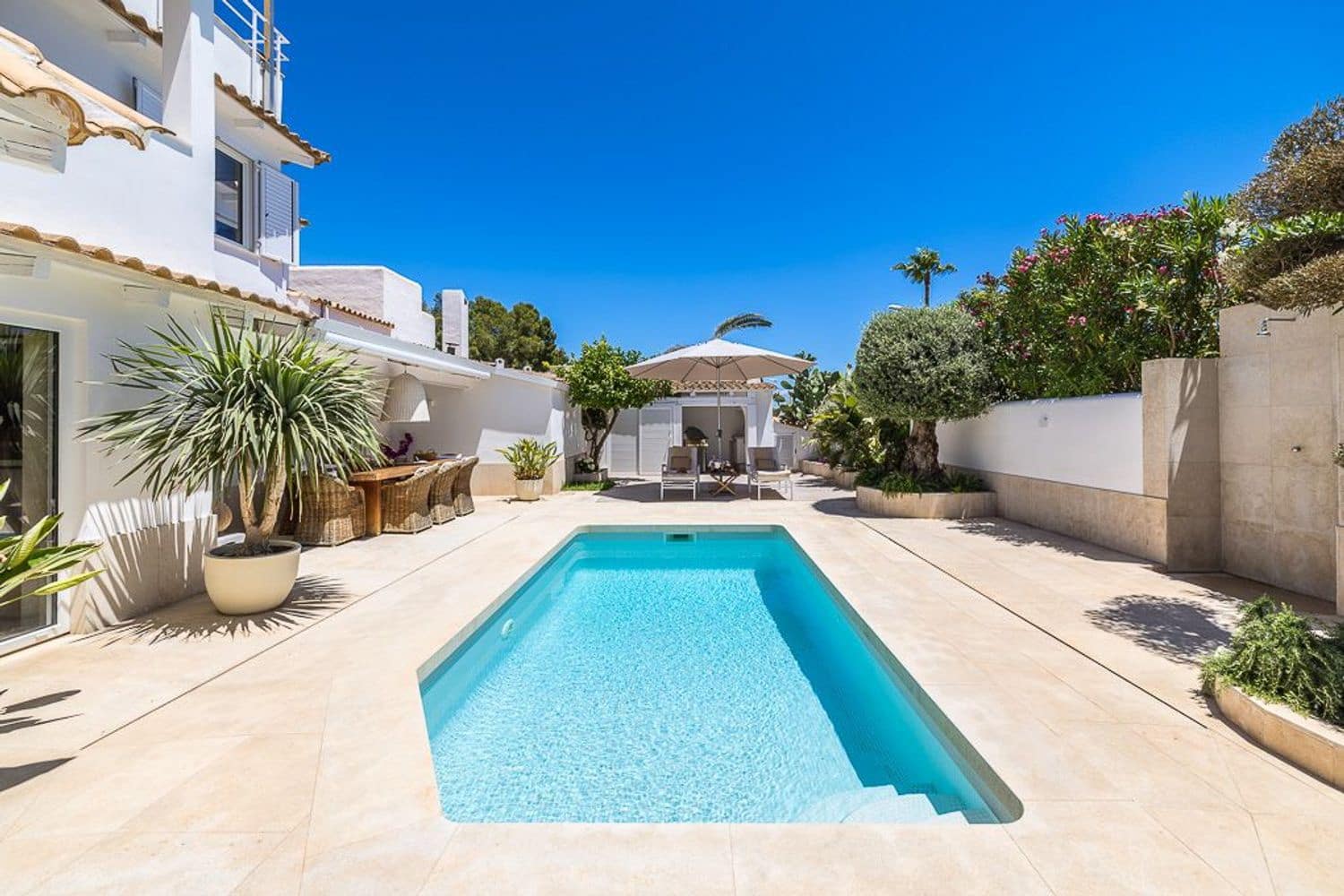 Chalet de 3 habitaciones en Sol de Mallorca en venta con piscina - 2.250.000 € (Ref: 9339212)