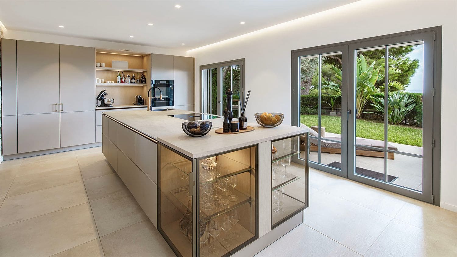 5 soverom Villa til salgs i Costa d'en Blanes med svømmebasseng - € 5 250 000 (Ref: 9343206)