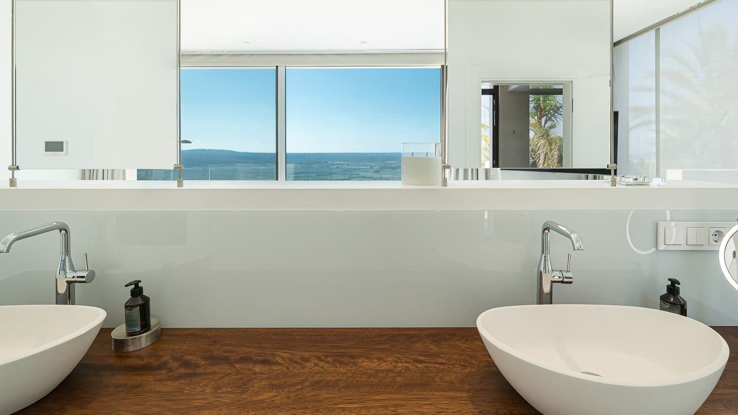 5 soveværelse Villa til salg i Son Ferriol med swimmingpool - € 4.495.000 (Ref: 9357104)