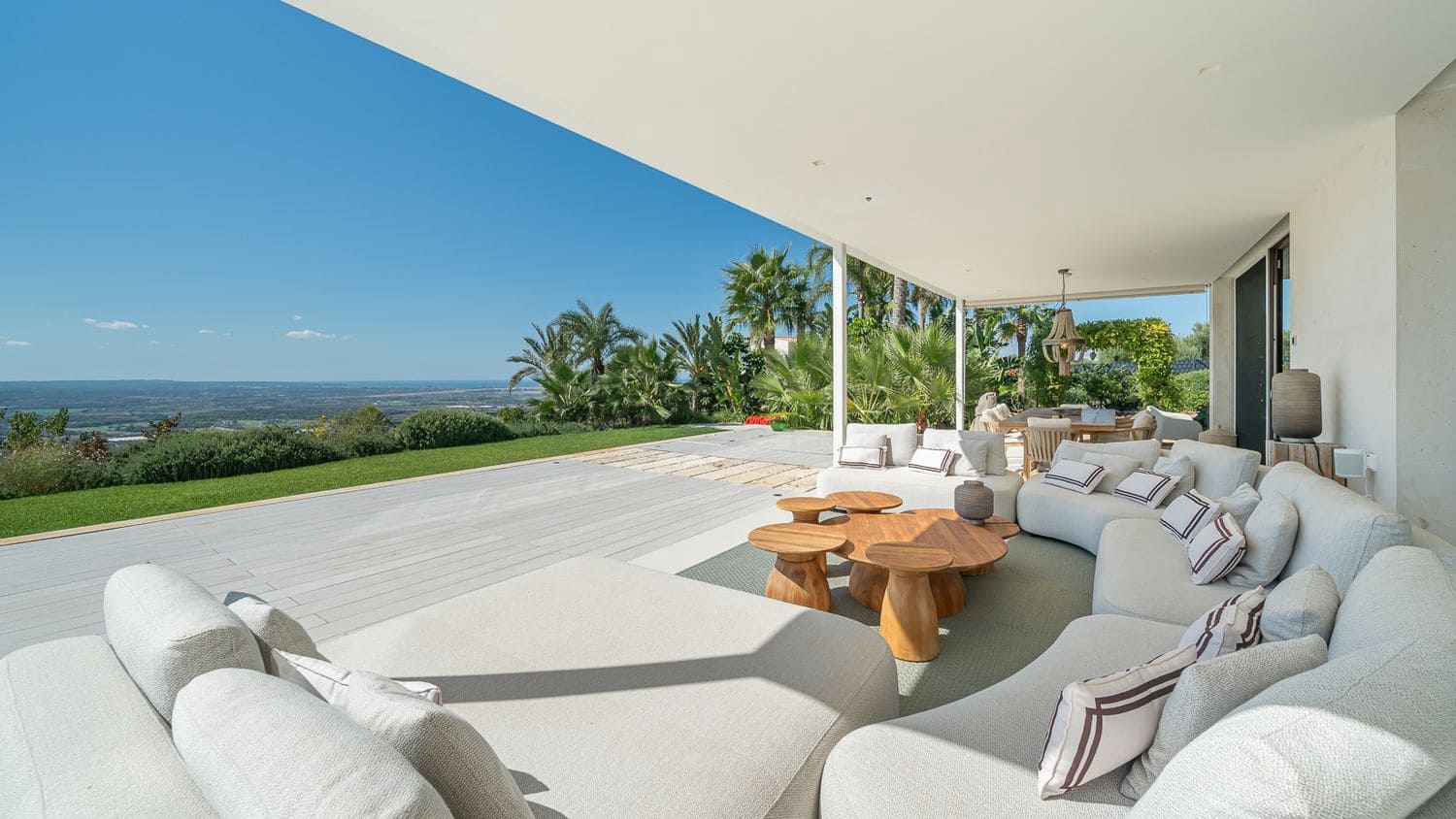 5 soveværelse Villa til salg i Son Ferriol med swimmingpool - € 4.495.000 (Ref: 9357104)