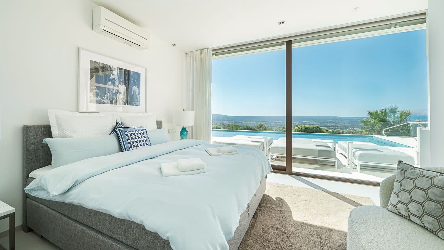 5 soveværelse Villa til salg i Son Ferriol med swimmingpool - € 4.495.000 (Ref: 9357104)