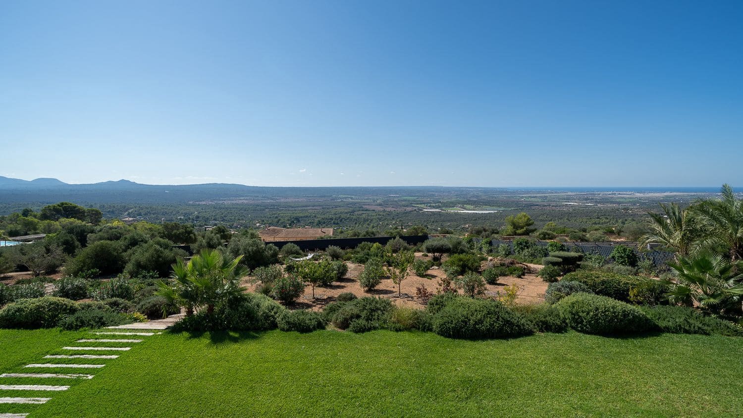 5 soveværelse Villa til salg i Son Ferriol med swimmingpool - € 4.495.000 (Ref: 9357104)