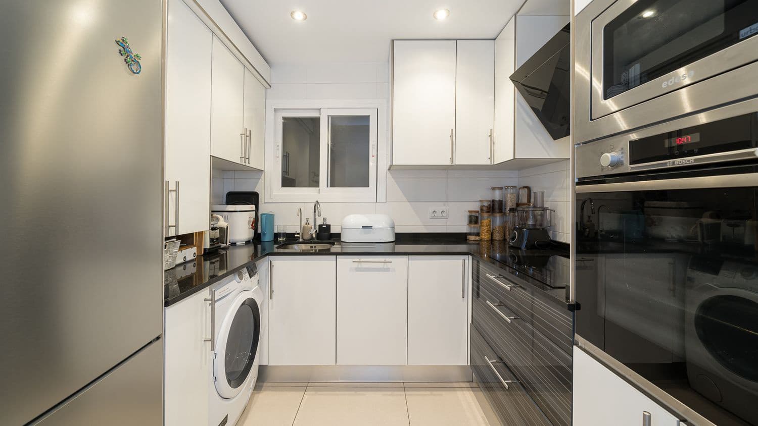 2 slaapkamer Appartement te koop in Cala Vinyes / Cala Vinyas / Cala Vinas met zwembad - € 650.000 (Ref: 9357106)