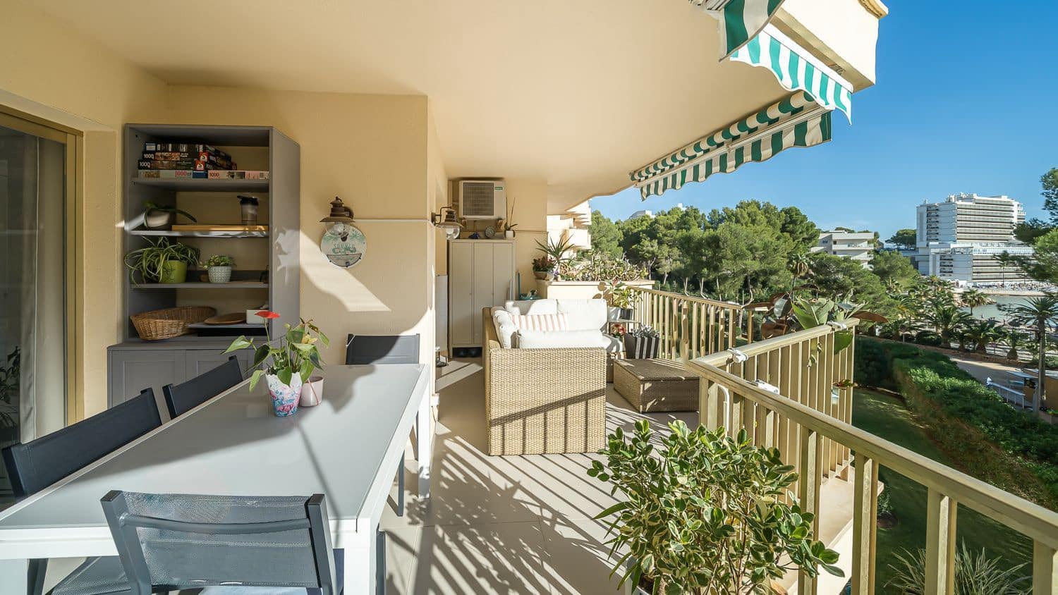 2 slaapkamer Appartement te koop in Cala Vinyes / Cala Vinyas / Cala Vinas met zwembad - € 650.000 (Ref: 9357106)