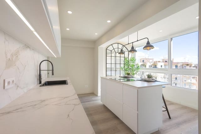2 soveværelse Penthouse til salg i El Terreno, Palma de Mallorca - € 545.000 (Ref: 9387665)