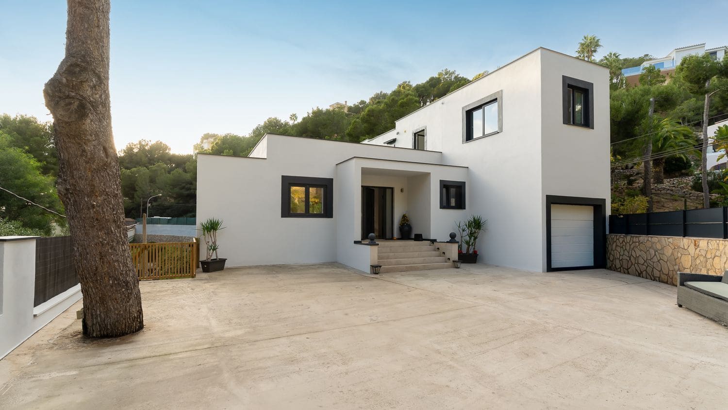 4 bedroom Villa for sale in Costa de la Calma with pool - € 1,950,000 (Ref: 9468220)