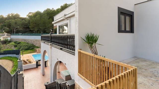 4 Zimmer Villa zu verkaufen in Costa de la Calma, Calvià mit Pool - 1.950.000 € (Ref: 9468220)