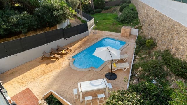 4 Zimmer Villa zu verkaufen in Costa de la Calma, Calvià mit Pool - 1.950.000 € (Ref: 9468220)