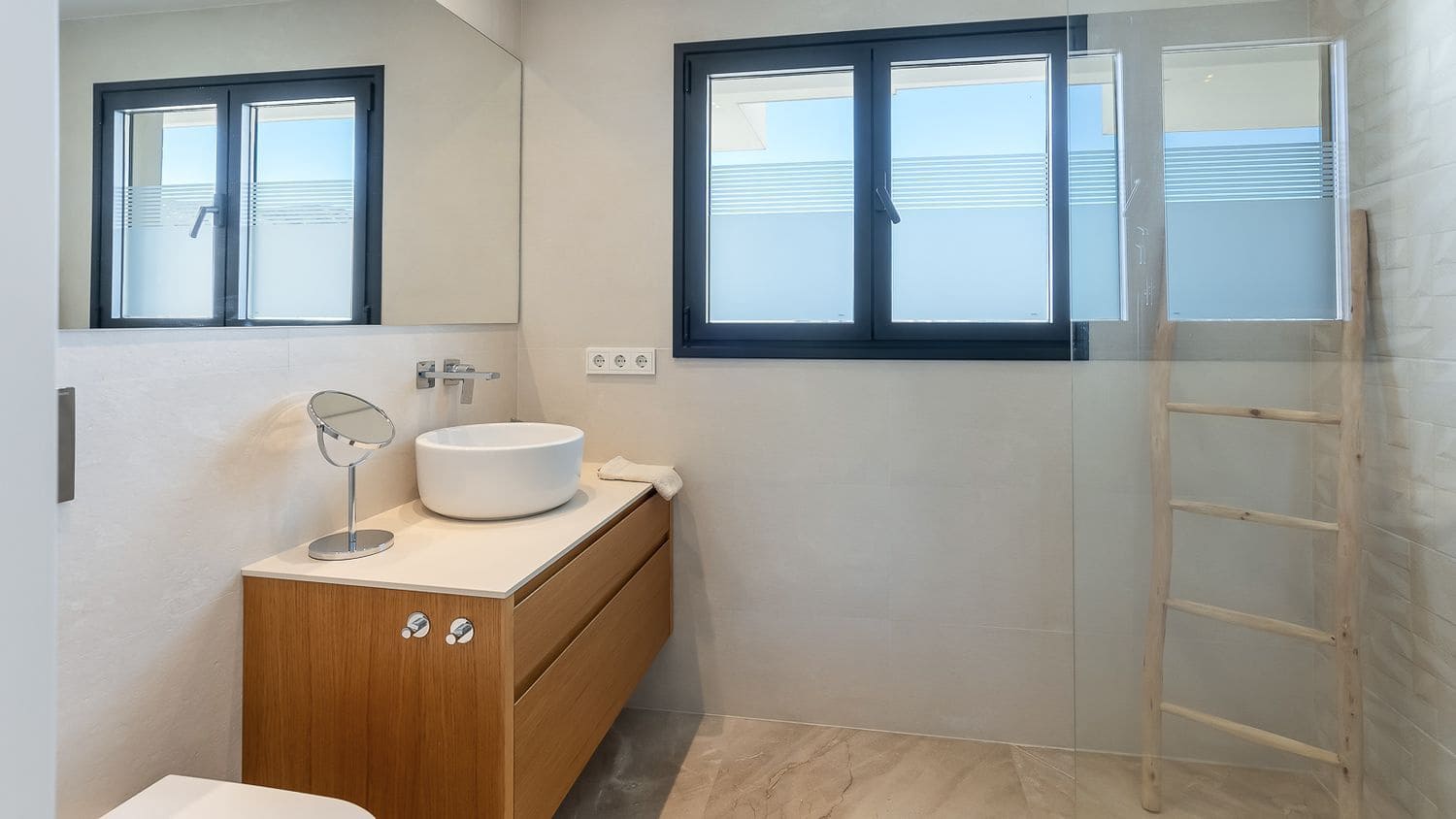 2 bedroom Apartment for sale in Portals Nous with pool - € 1,350,000 (Ref: 9498912)