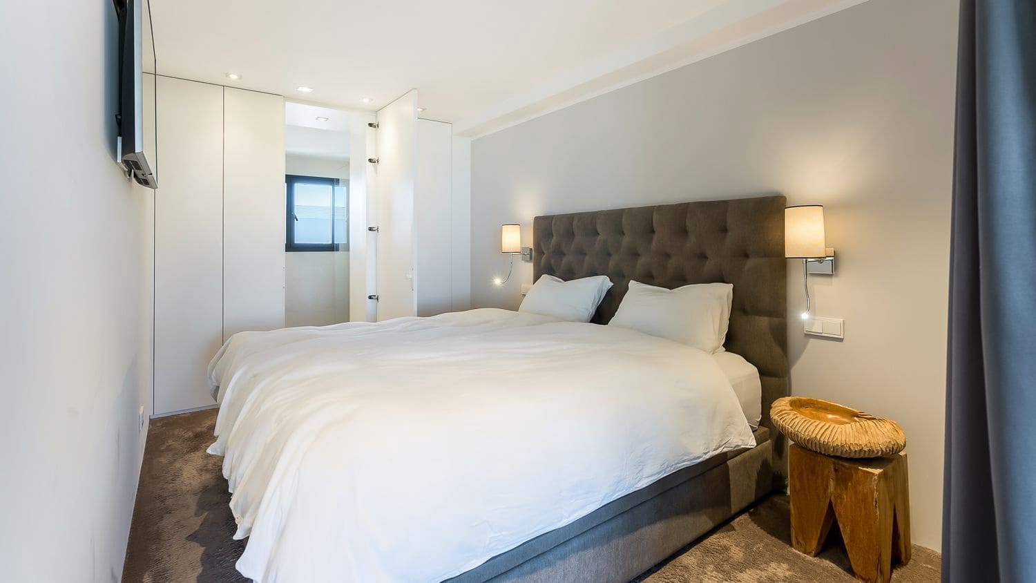 2 bedroom Apartment for sale in Portals Nous with pool - € 1,350,000 (Ref: 9498912)