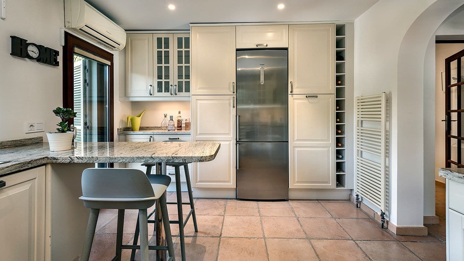 3 bedroom Villa for sale in Santa Ponsa with pool - € 1,995,000 (Ref: 9510230)